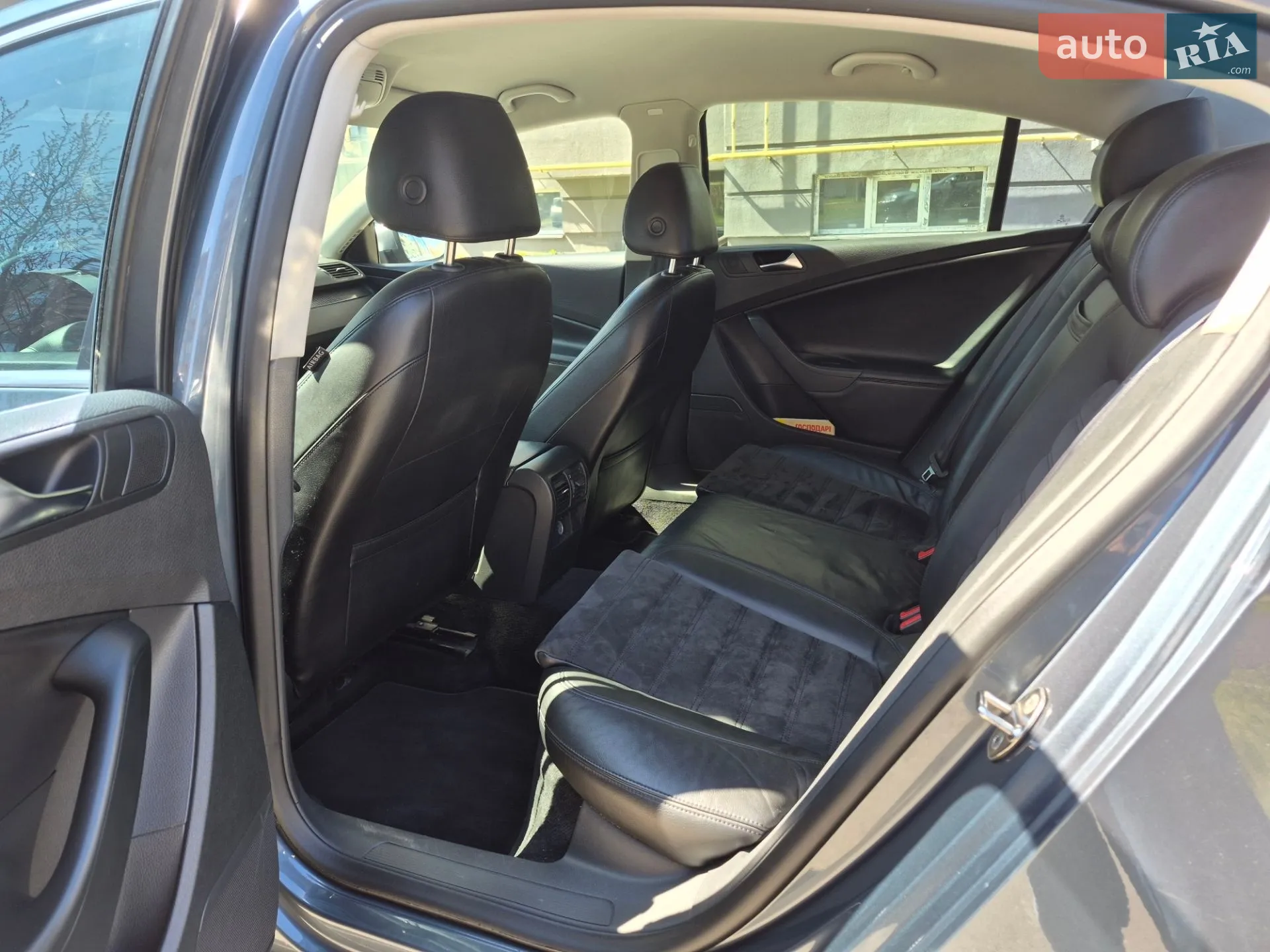 2010 Volkswagen Passat - мініатюра 9