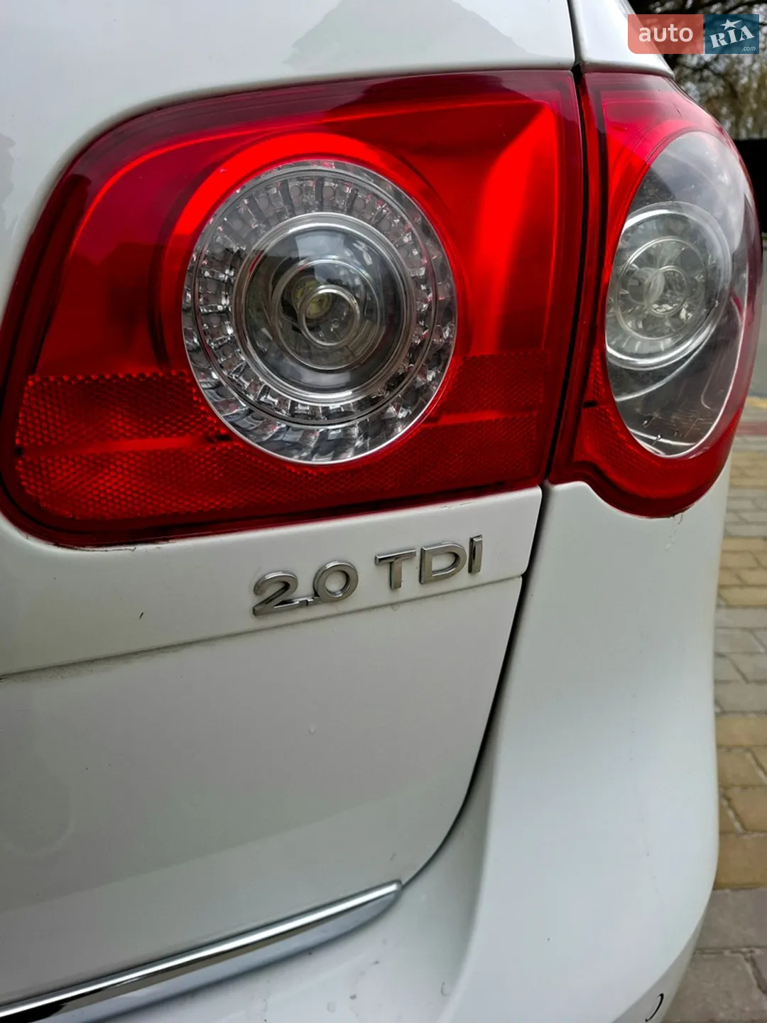 2010 Volkswagen Passat - мініатюра 16