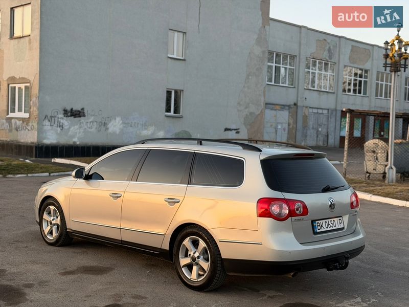 Универсал Volkswagen Passat 2009 в Ровно