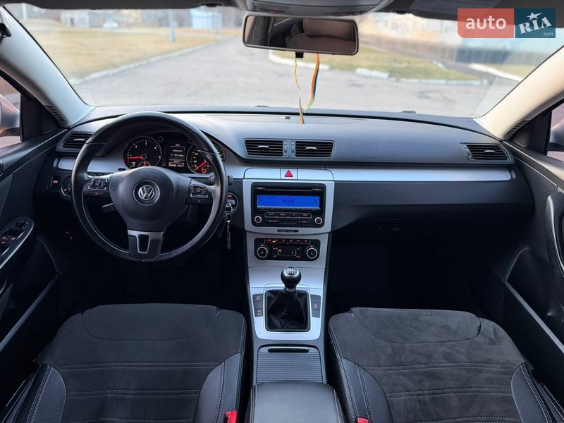 Универсал Volkswagen Passat 2009 в Ровно