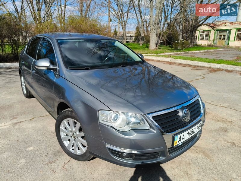 Седан Volkswagen Passat 2008 в Миргороде