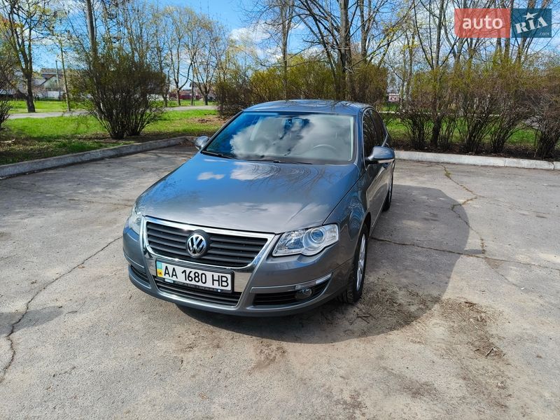 Седан Volkswagen Passat 2008 в Миргороде