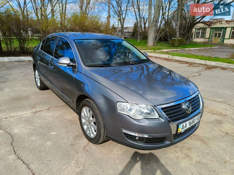 Седан Volkswagen Passat 2008 в Миргороде