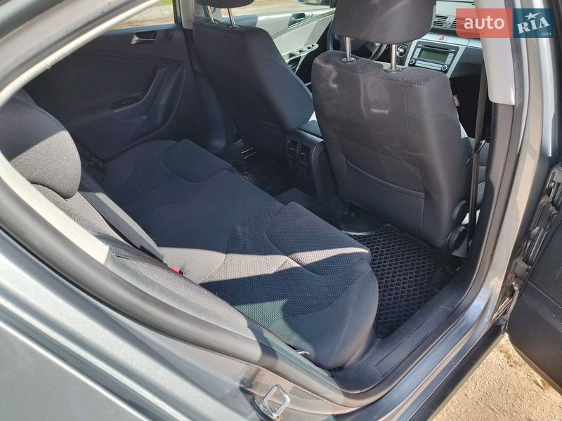 Седан Volkswagen Passat 2008 в Миргороде