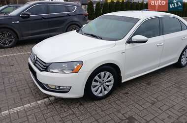 Седан Volkswagen Passat 2012 в Черкасах