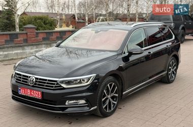 Универсал Volkswagen Passat 2016 в Ровно