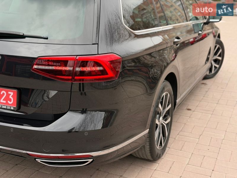 Универсал Volkswagen Passat 2016 в Ровно
