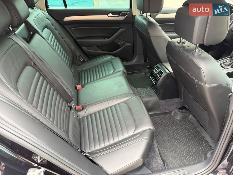 Универсал Volkswagen Passat 2016 в Ровно