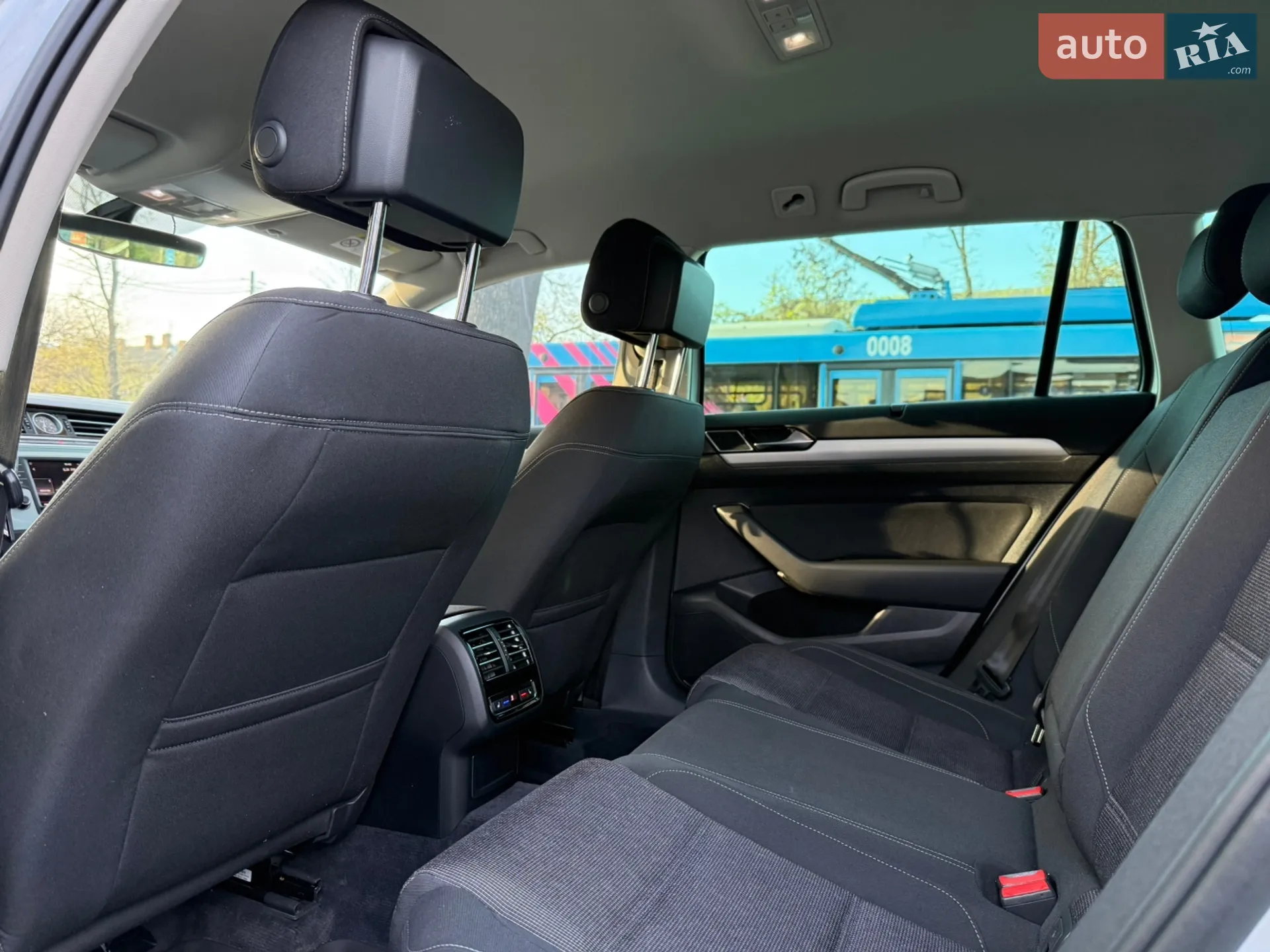 2015 Volkswagen Passat - мініатюра 40