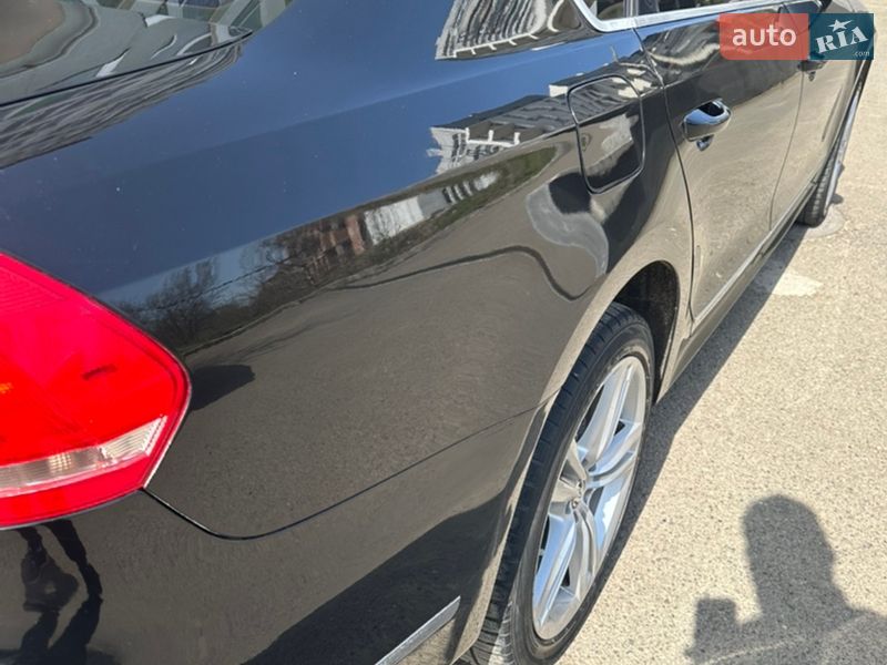 Седан Volkswagen Passat 2014 в Черновцах