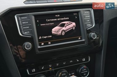 Седан Volkswagen Passat 2016 в Калуші