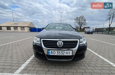 Универсал Volkswagen Passat 2006 в Хусте