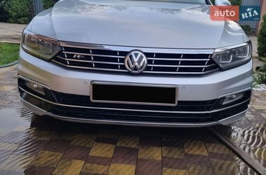 Универсал Volkswagen Passat 2015 в Ужгороде