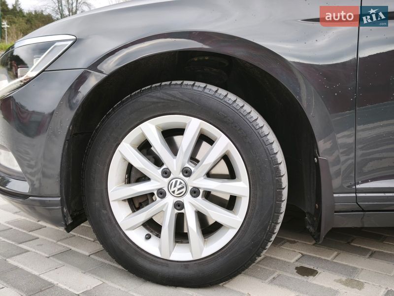 Универсал Volkswagen Passat 2016 в Львове