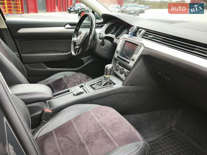 Универсал Volkswagen Passat 2016 в Львове