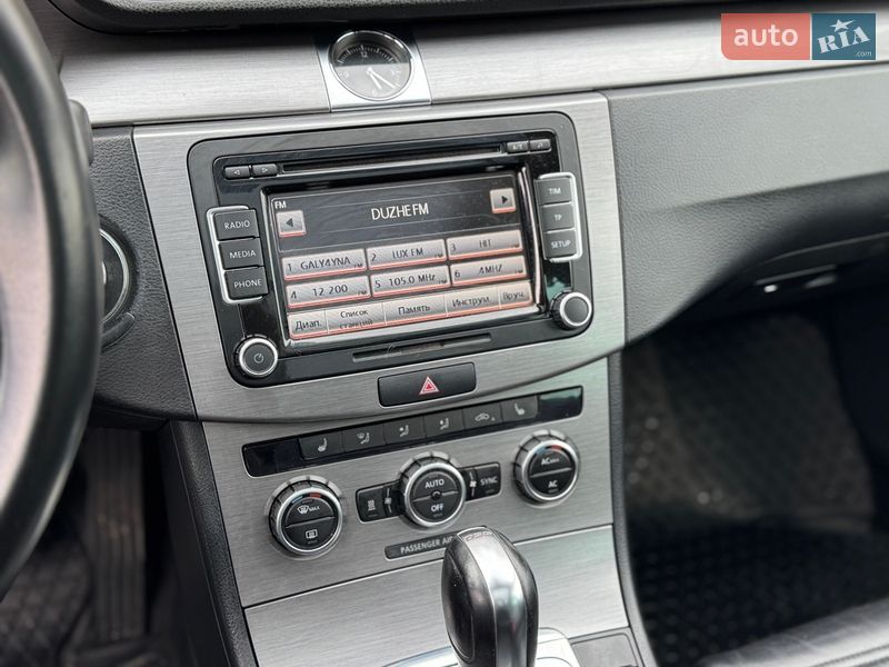 Универсал Volkswagen Passat 2012 в Львове