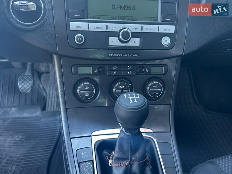 Универсал Volkswagen Passat 2005 в Киеве