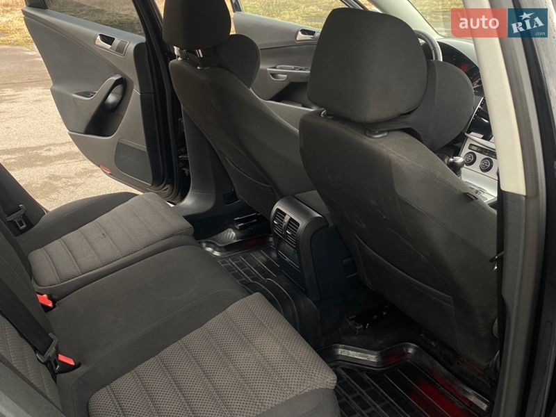 Универсал Volkswagen Passat 2006 в Любешове