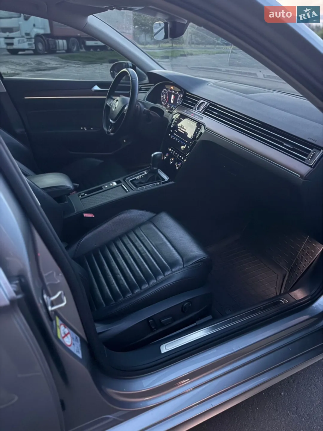 2018 Volkswagen Passat - мініатюра 23