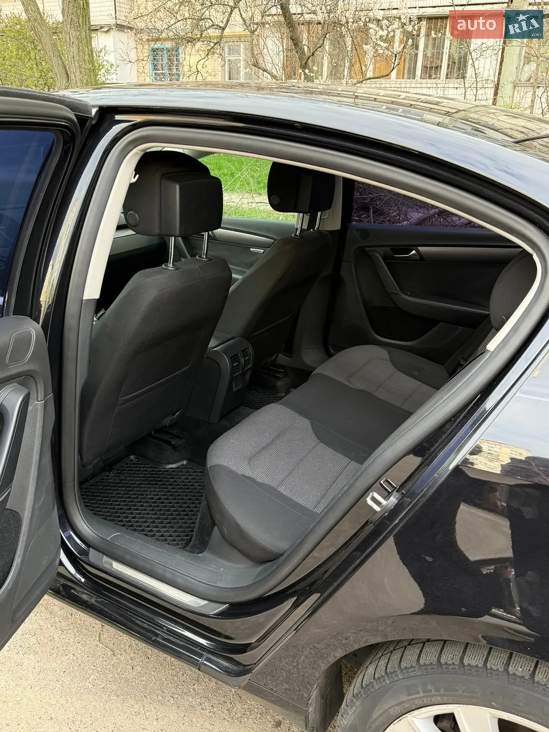 2011 Volkswagen Passat - мініатюра 16