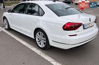 Седан Volkswagen Passat 2018 в Одесі