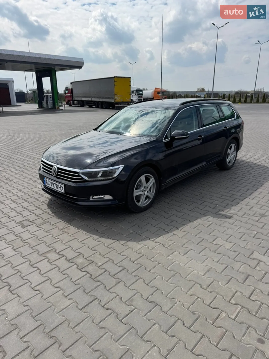 2018 Volkswagen Passat - фото 1