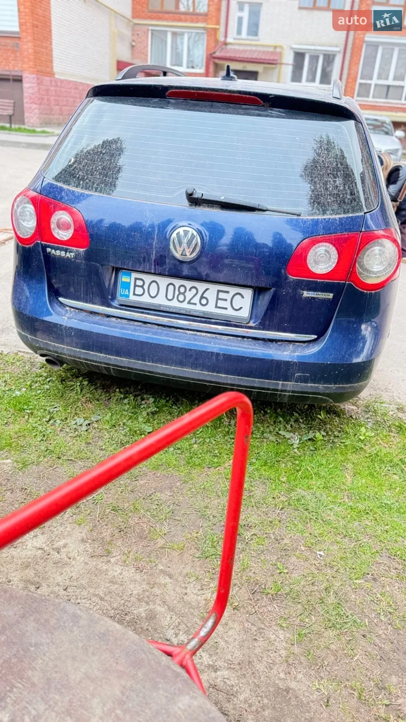 2010 Volkswagen Passat - мініатюра 6