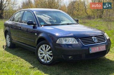 Седан Volkswagen Passat 2003 в Лубнах