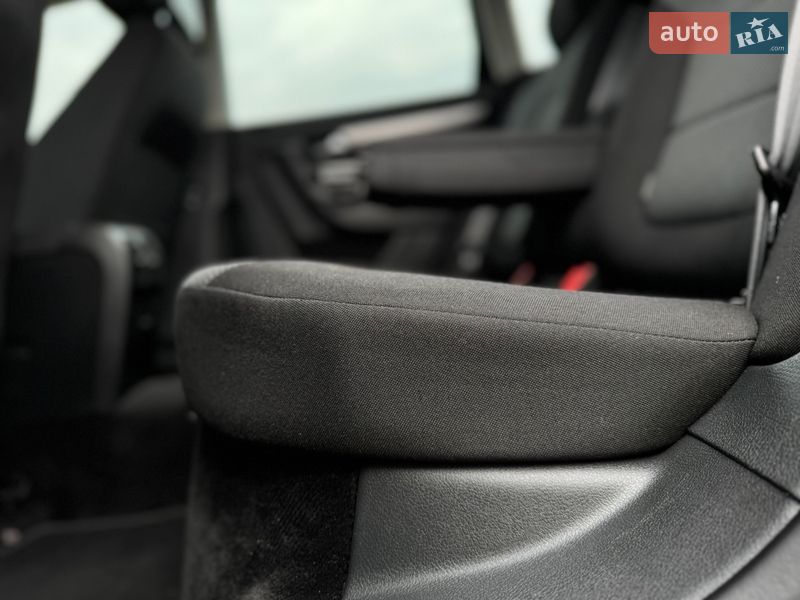 Універсал Volkswagen Passat 2013 в Дрогобичі