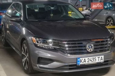 Седан Volkswagen Passat 2021 в Киеве