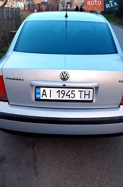 Седан Volkswagen Passat 1999 в Хмельницком