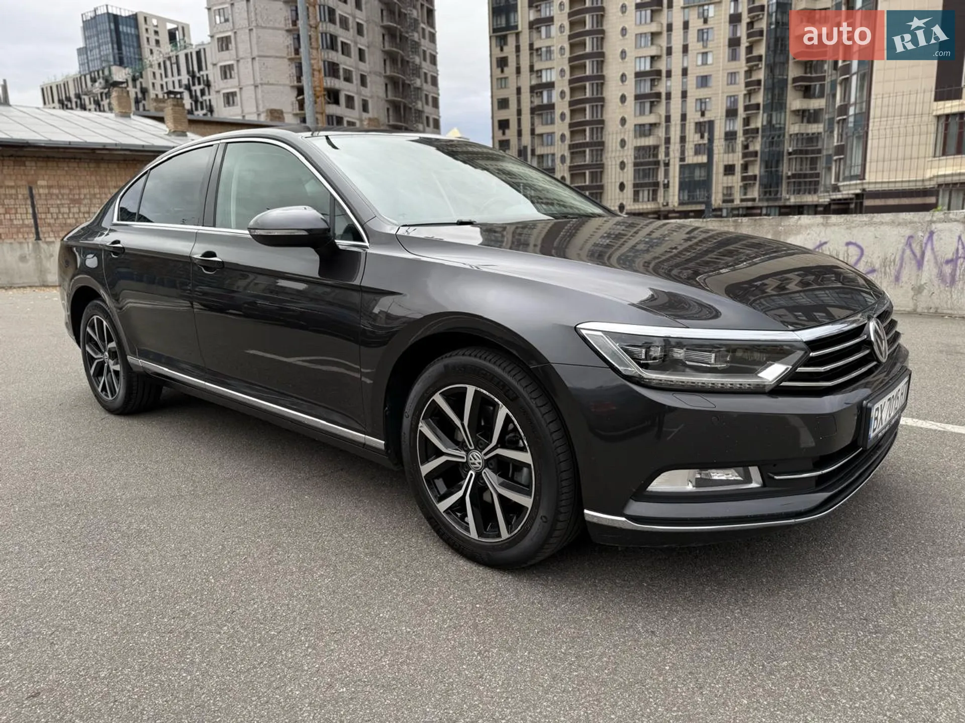 2018 Volkswagen Passat - фото 1