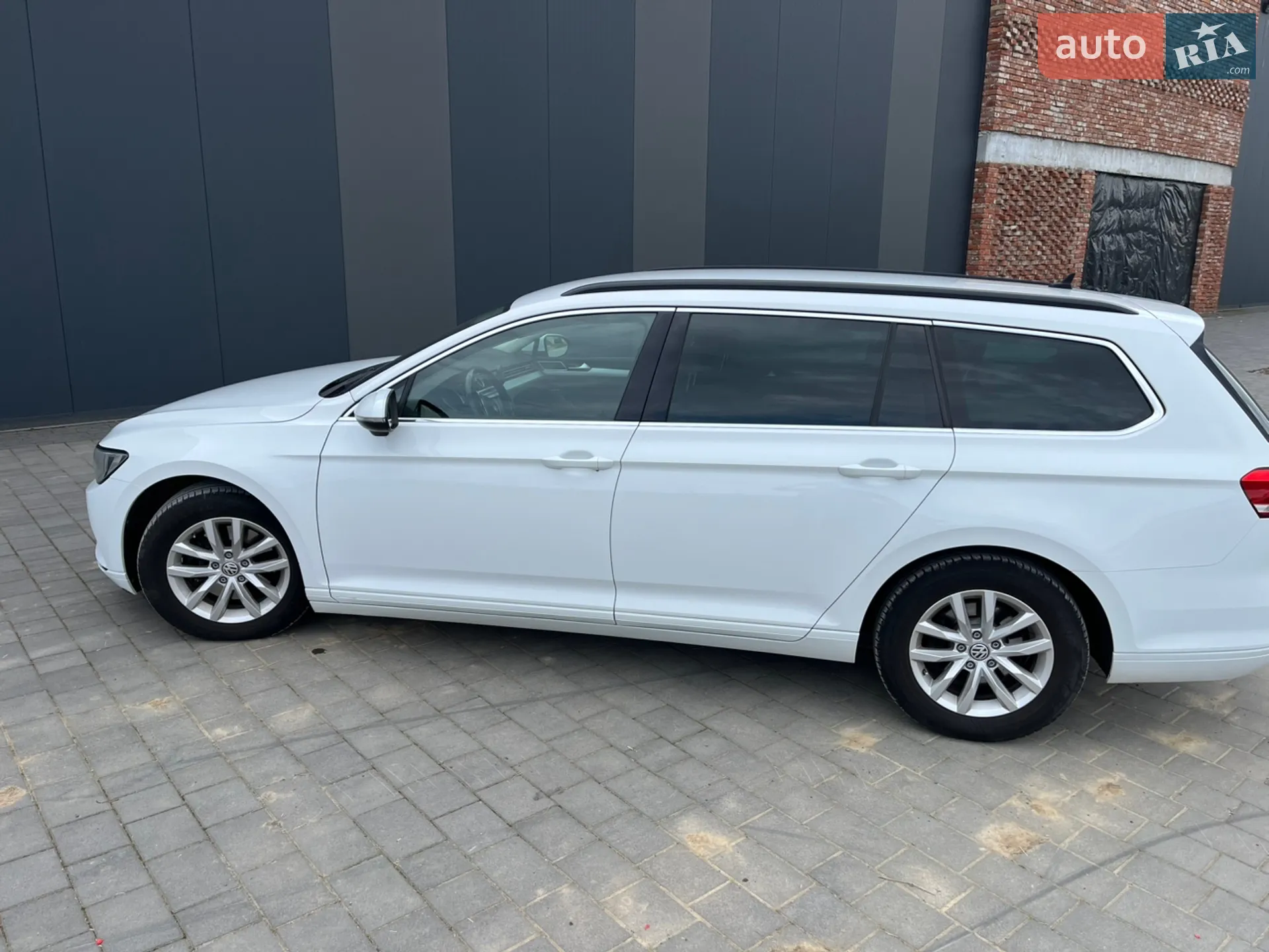2016 Volkswagen Passat - мініатюра 18