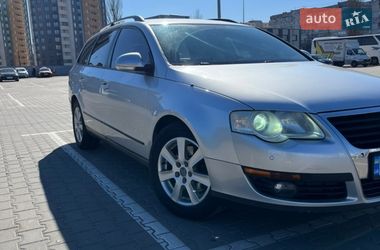 Универсал Volkswagen Passat 2008 в Киеве