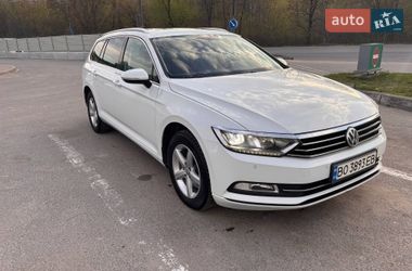 Универсал Volkswagen Passat 2015 в Тернополе