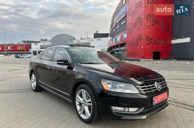 Седан Volkswagen Passat 2015 в Луцьку