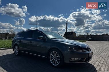 Універсал Volkswagen Passat 2011 в Теофіполі