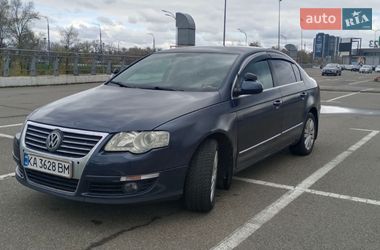 Седан Volkswagen Passat 2006 в Києві