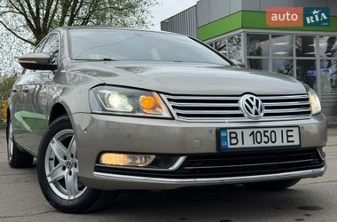 Седан Volkswagen Passat 2011 в Лубнах