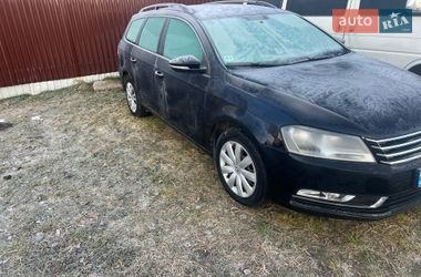 Універсал Volkswagen Passat 2013 в Камені-Каширському