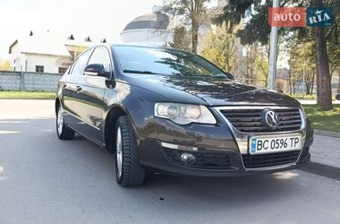 Седан Volkswagen Passat 2006 в Радехове