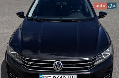 Седан Volkswagen Passat 2017 в Киеве