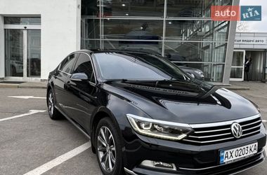 Седан Volkswagen Passat 2017 в Харкові
