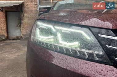 Седан Volkswagen Passat 2014 в Києві
