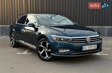 Седан Volkswagen Passat 2019 в Києві