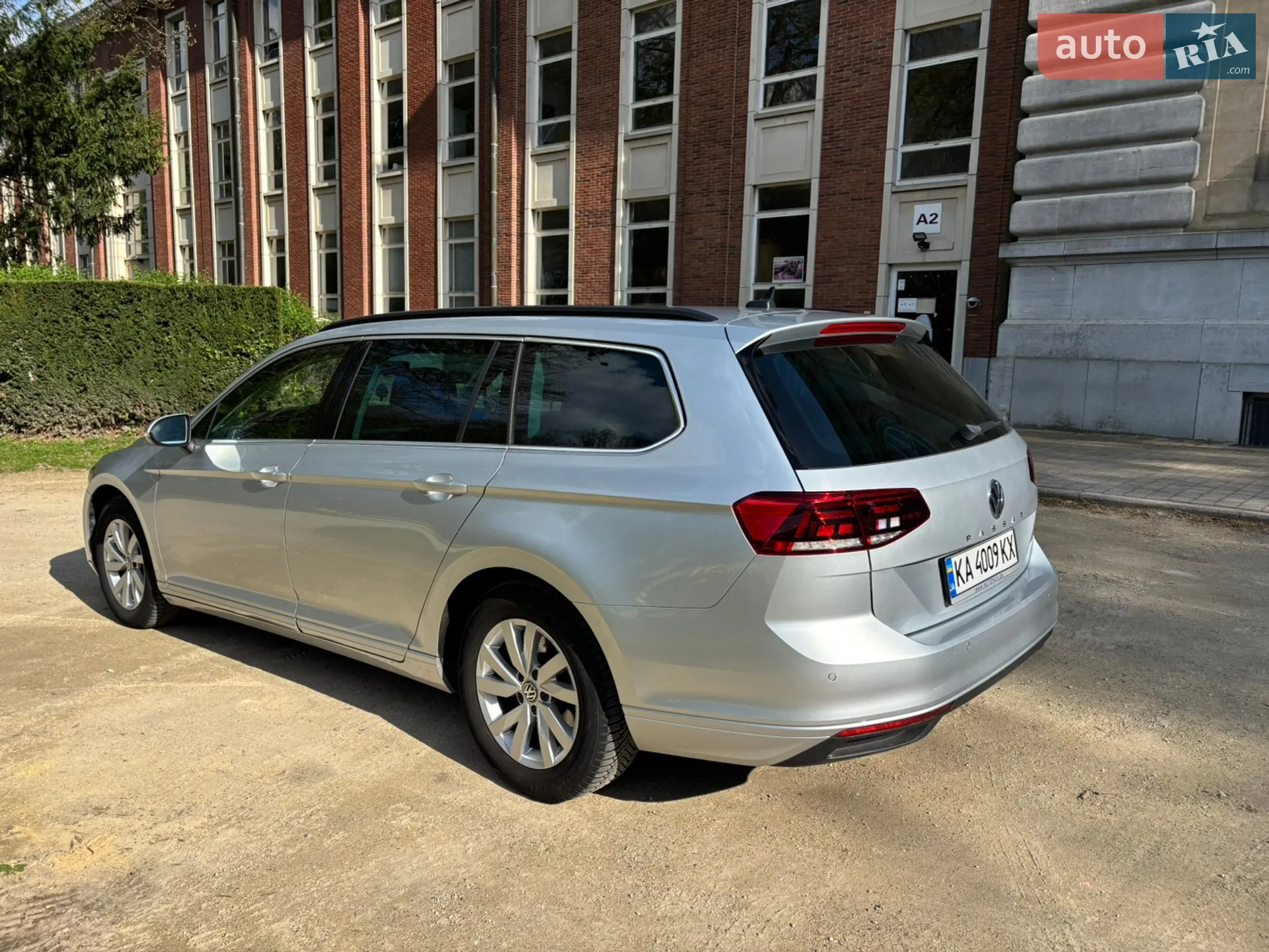 2019 Volkswagen Passat - мініатюра 2