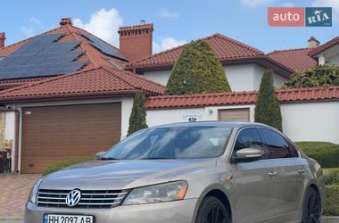 Седан Volkswagen Passat 2014 в Одессе
