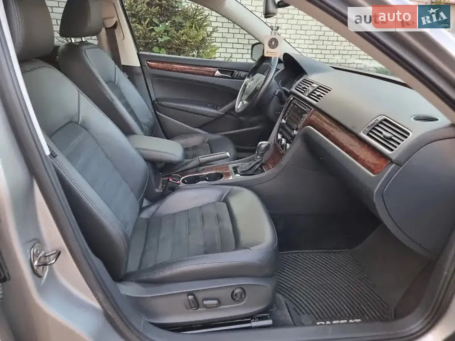 2012 Volkswagen Passat - мініатюра 32