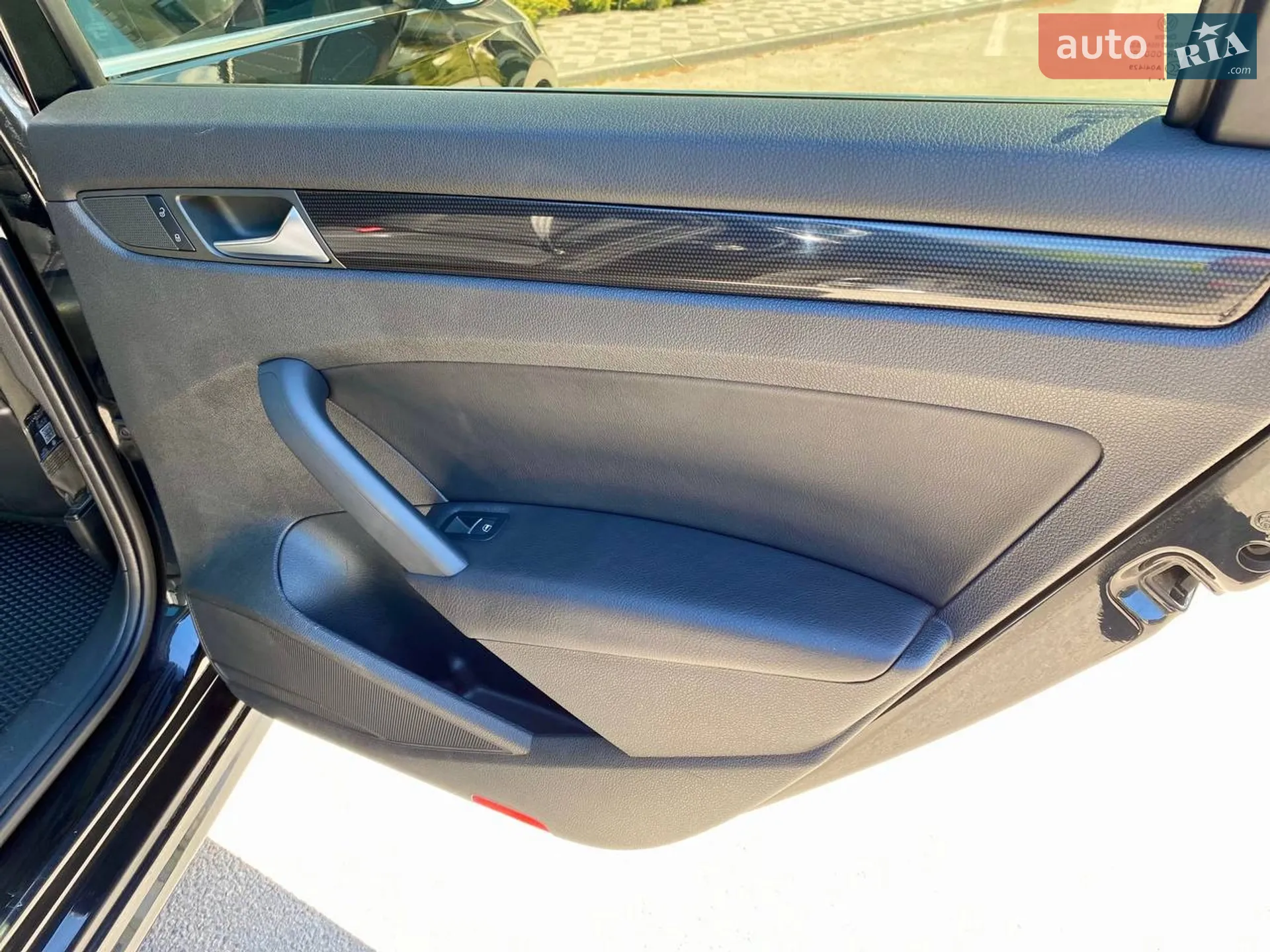 2011 Volkswagen Passat - мініатюра 26