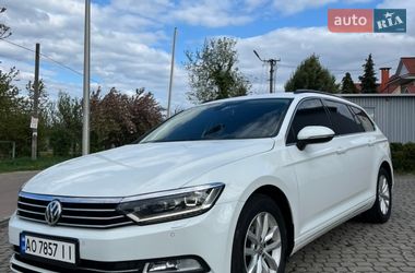 Універсал Volkswagen Passat 2015 в Ужгороді